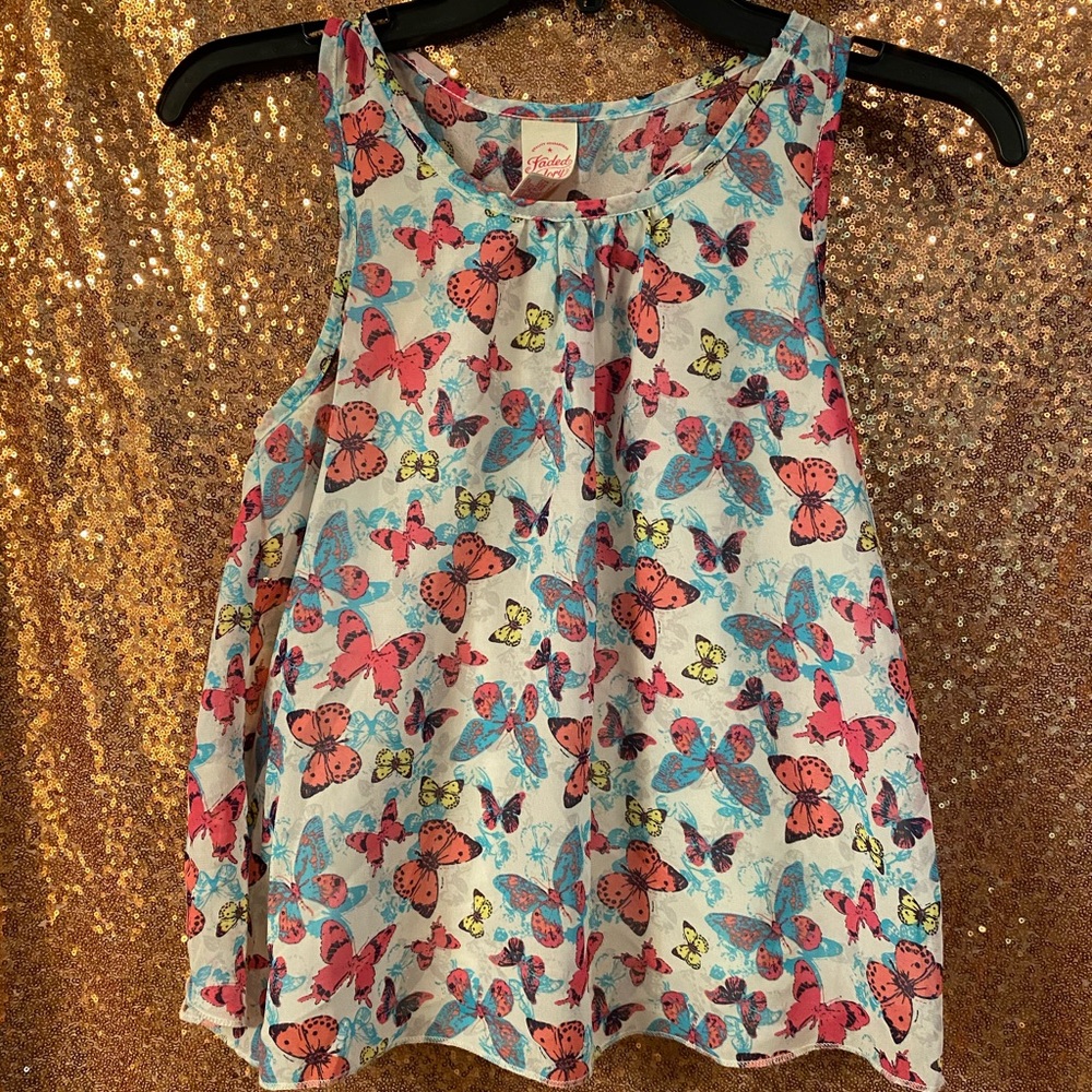 Butterfly sleeveless shirt